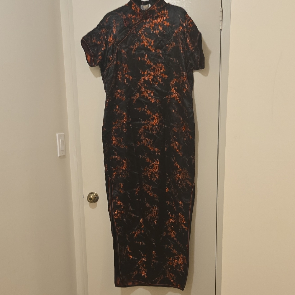 Golden Dragon Women's Vintage Chinese Silk Long Dress w/ side slits Sz 18